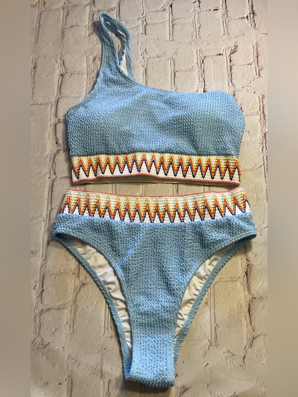 Women’s Light Blue One-Shoulder Bikini Set with Zigzag Trim